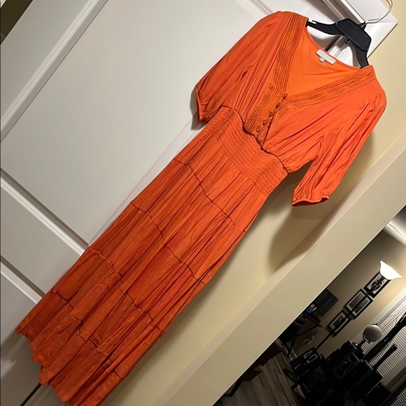 J Gee Dresses & Skirts - Orange Midi Sundress with Puff Sleeves and V-Neck